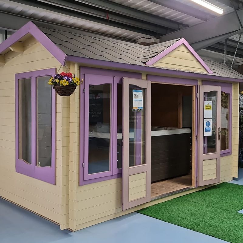 Big Reductions in Our ExDisplay Log Cabins Sale