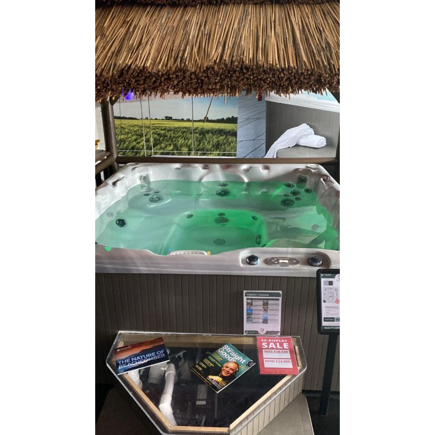 Ex-Display Beachcomber 590 HYBRID4