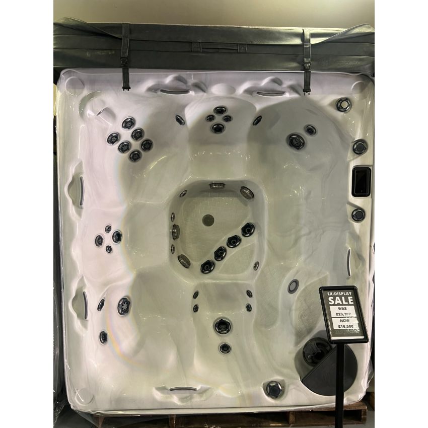 Ex-Display Beachcomber 720 HYBRID4