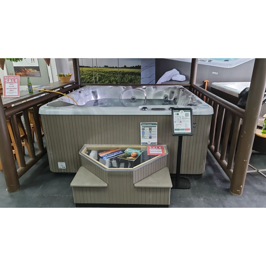 Ex-Display Beachcomber 590 HYBRID4