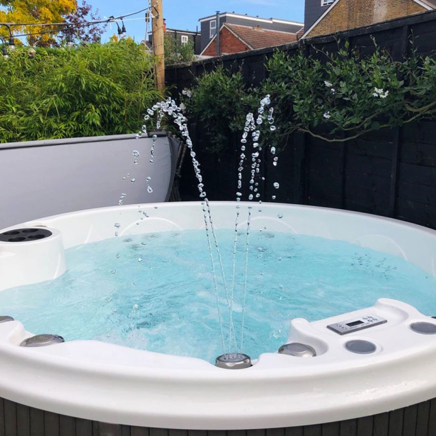 Winston Hot Tub™️