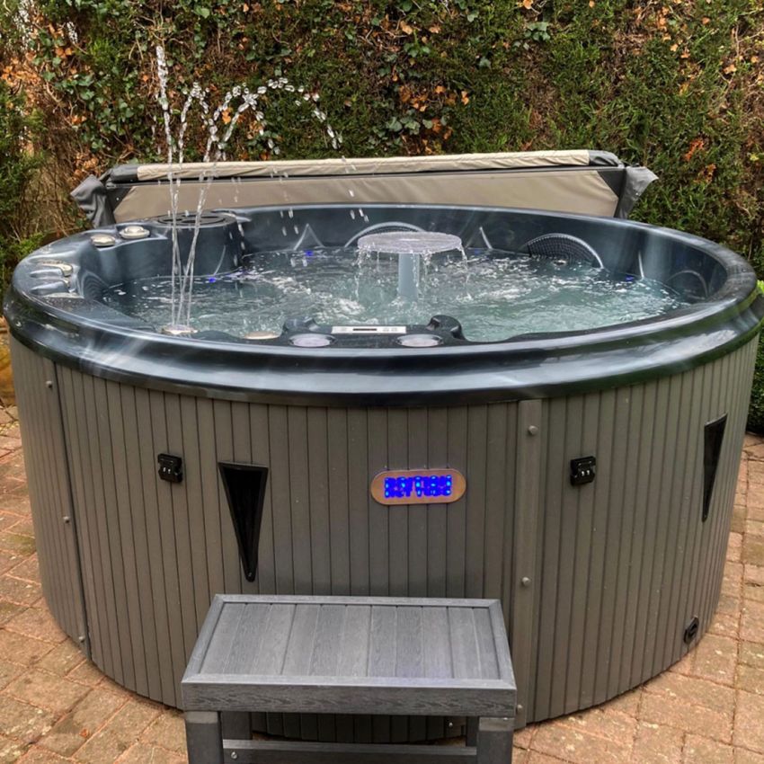 Winston Hot Tub™️