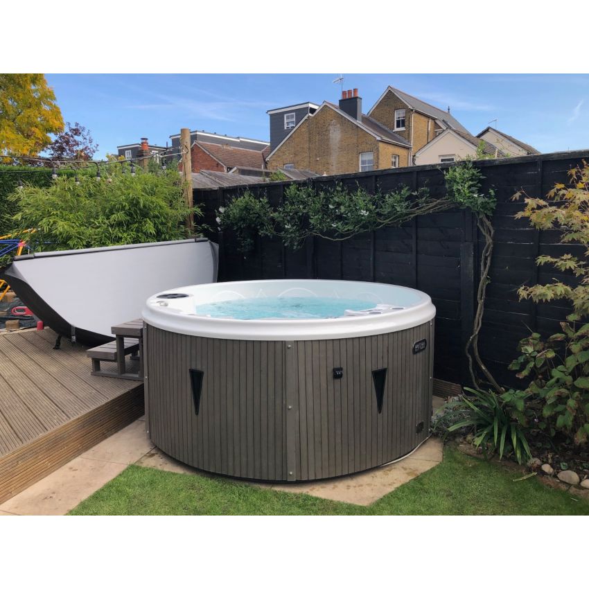 Winston Hot Tub™️