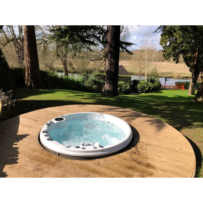 Winston Hot Tub™️