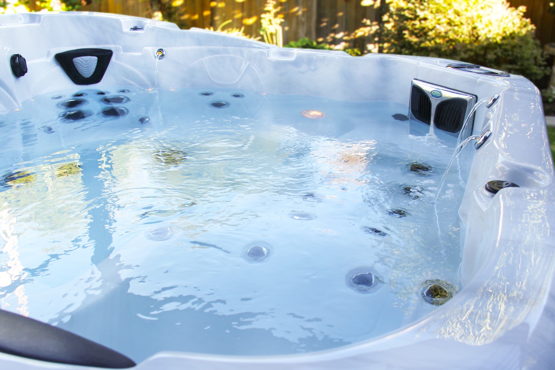 We provide quick and hassle-free solutions to disposing your Hot Tub