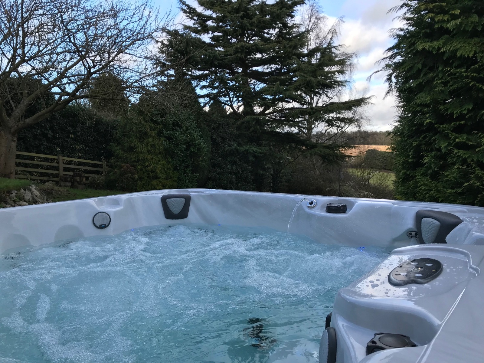 Running a hot tub doesn't have to cost the Earth.