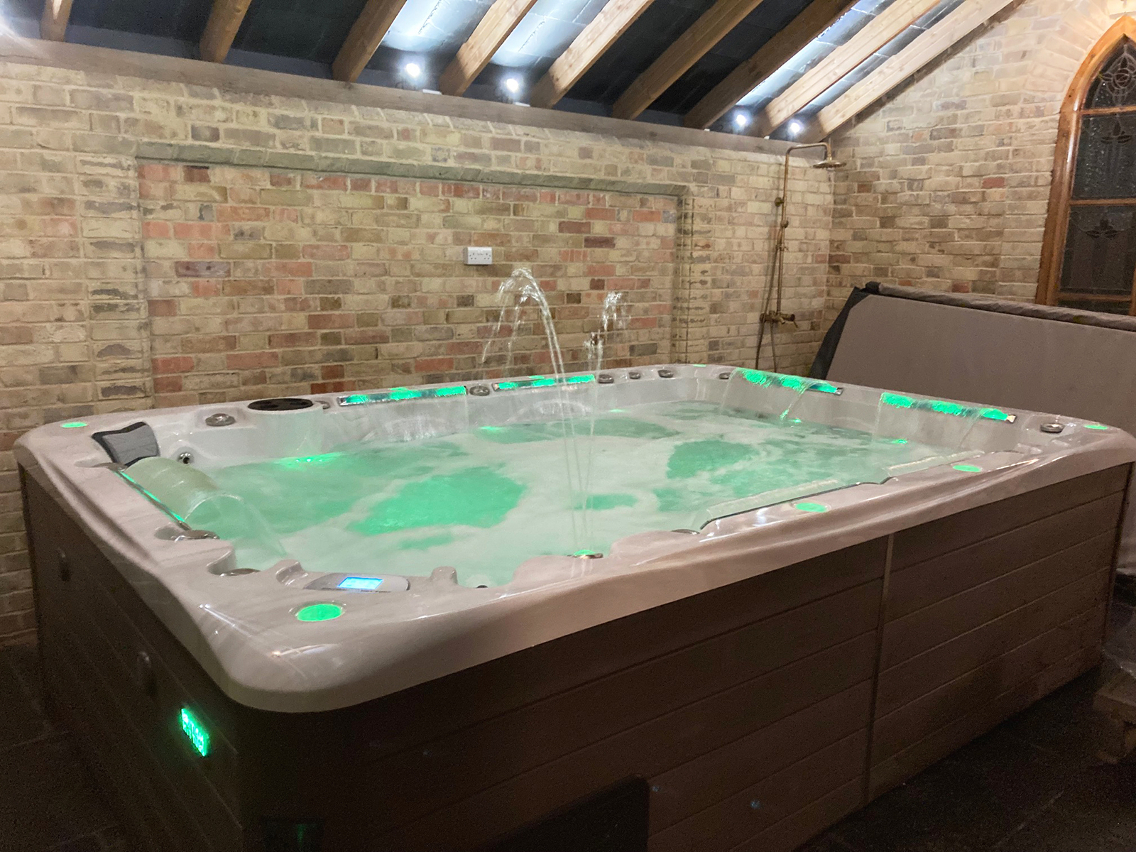 Buckingham Hot Tub Installation