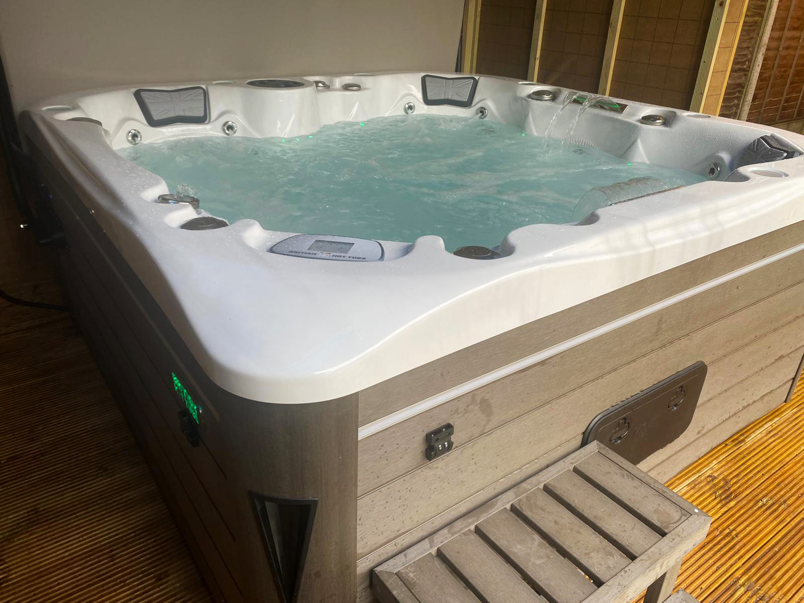 balmoral hot tub installation